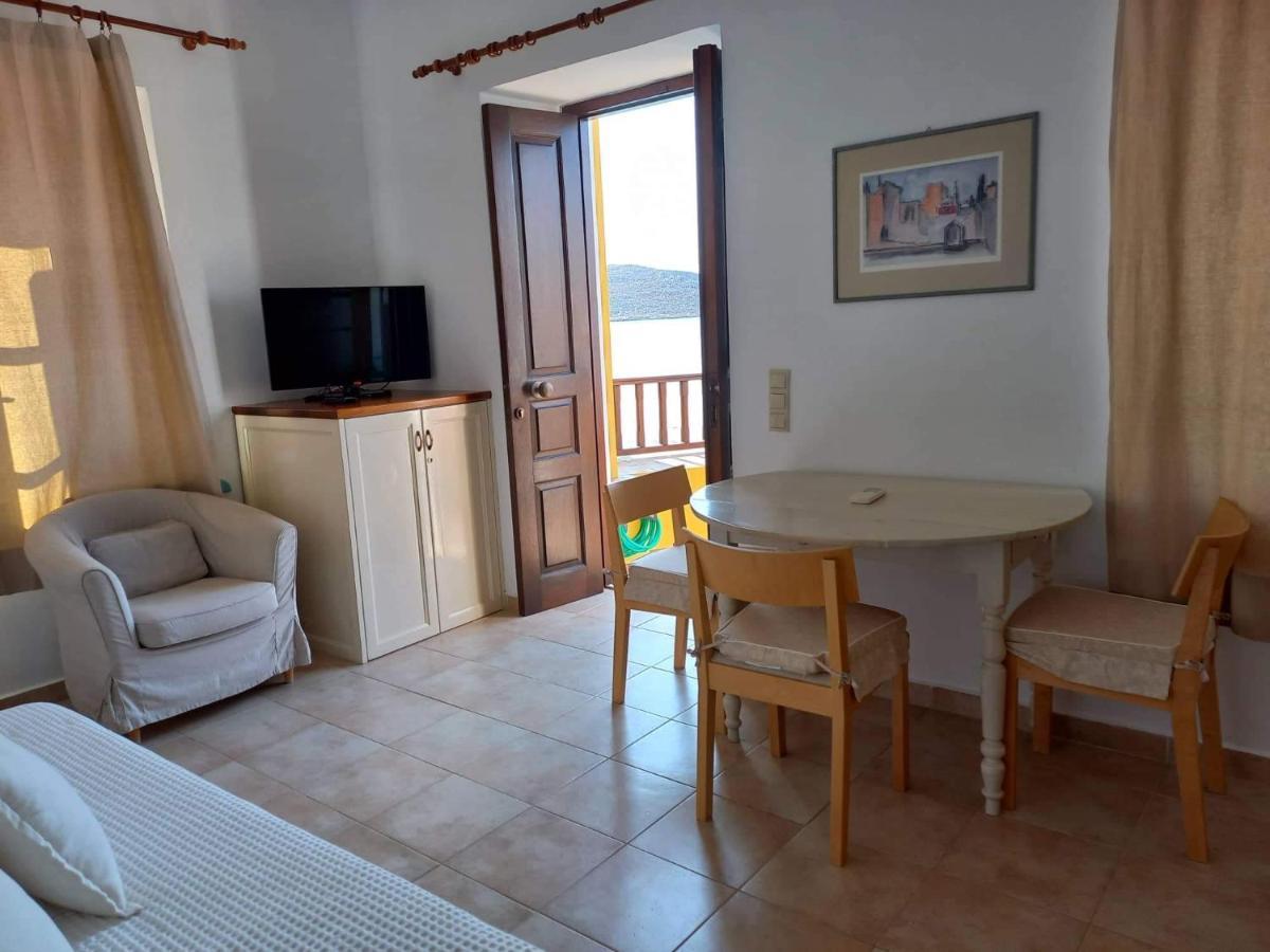 Villa Amalia Chalki Town Exterior foto