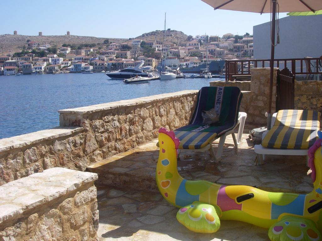 Villa Amalia Chalki Town Exterior foto